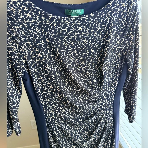 Lauren Ralph Lauren classic sheath dress in a navy & neutral abstract print S 4 - Picture 13 of 13